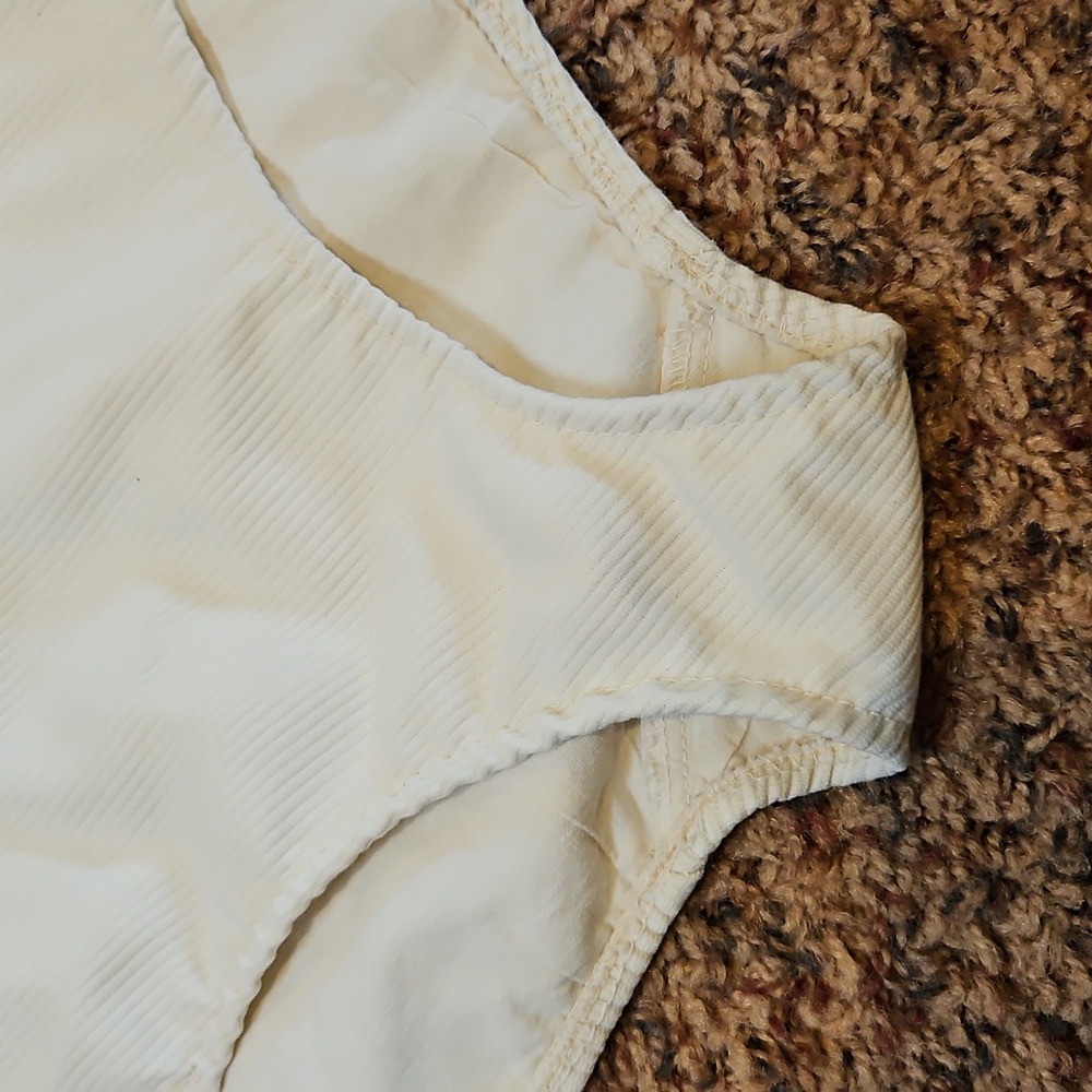VINTAGE GIRLS KIDS White Bikini Set with Red Floral Trim SWIMSUIT 70s 80s - Picture 4 of 9